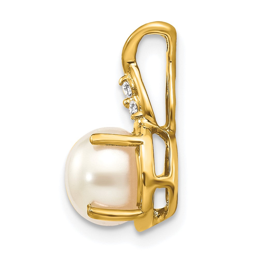10k FWC Pearl and Diamond Pendant