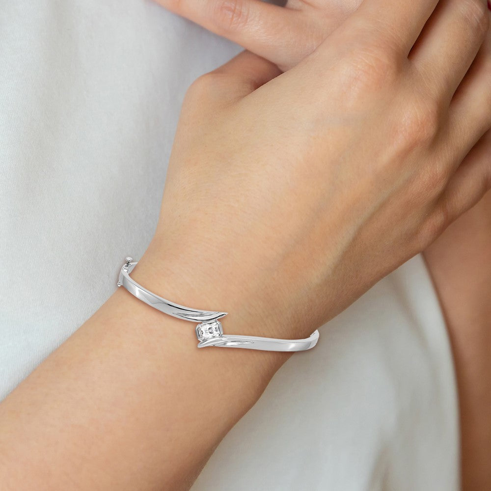 14k White Gold VS Diamond Hinged Bangle