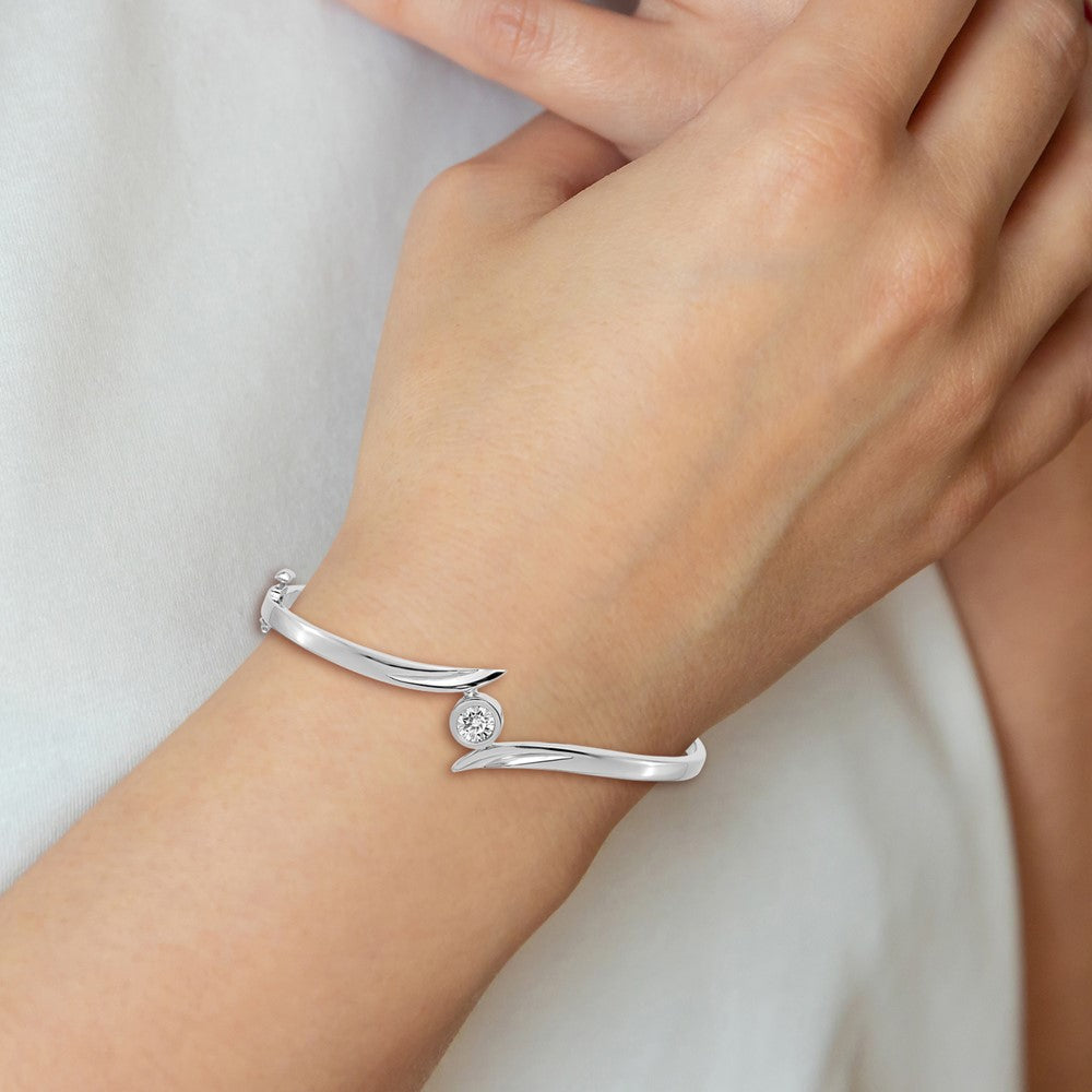 14k White Gold AAA Diamond Hinged Bangle