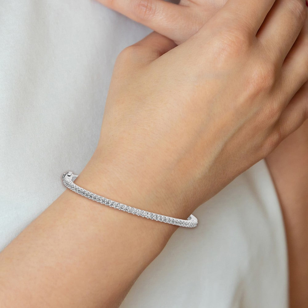 14k White Gold Holds 40 2.0mm Stones 2.0ct Hinged Bangle Mounting