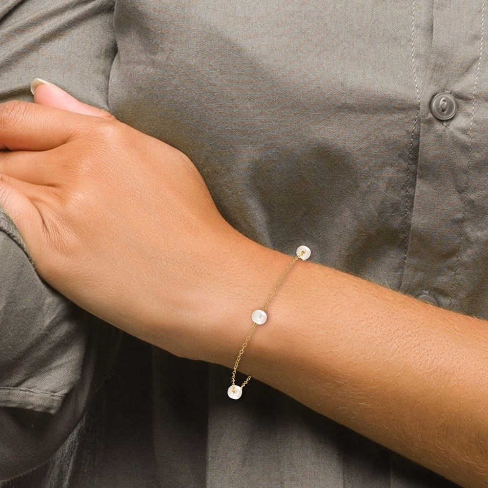 10k 5-6mm White Near Round Freshwater Cultured Pearl 3-station Bracelet